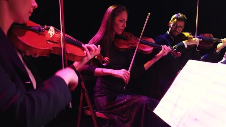 Improvisasjonens mikrospråk: Hvordan musikere kommuniserer uten ord